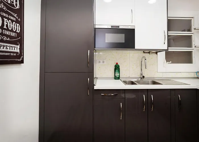 Comte Borrell شقة