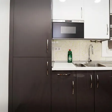 Comte Borrell Apartman